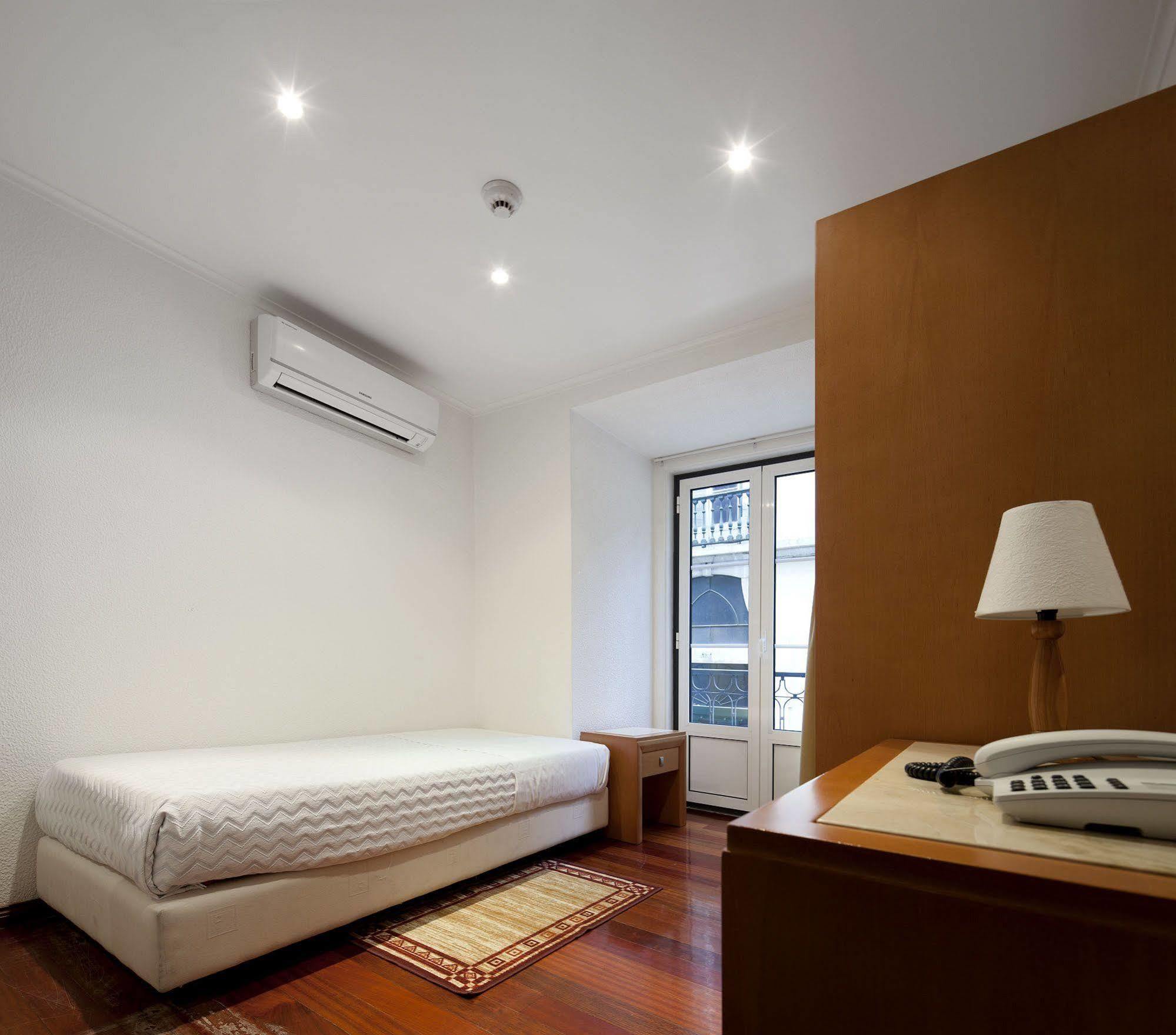 Hotel Portuense Lisboa Esterno foto